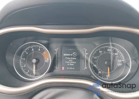 2017 Jeep Cherokee Latitude 4X4 из США, поврежденный, VIN 1C4PJMCS7HW625150